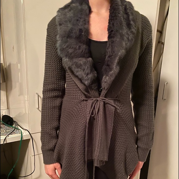 Cardigan worn twice. - Picture 2 of 3